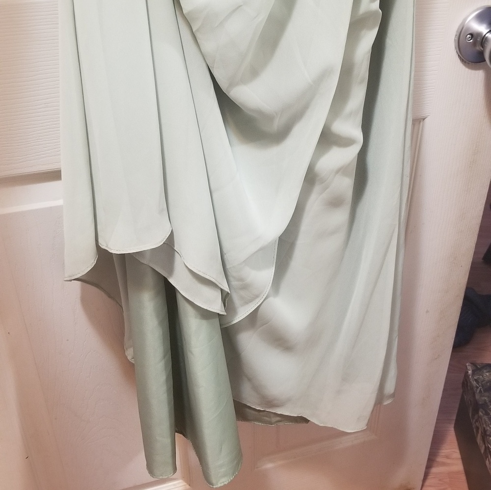 Dress - Picture 2 of 9